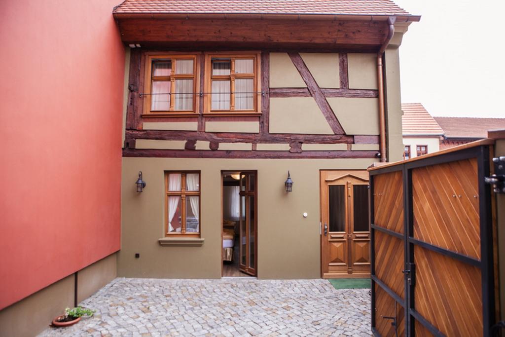 Schulzens Brauerei & Hotel Tangermünde Exterior foto